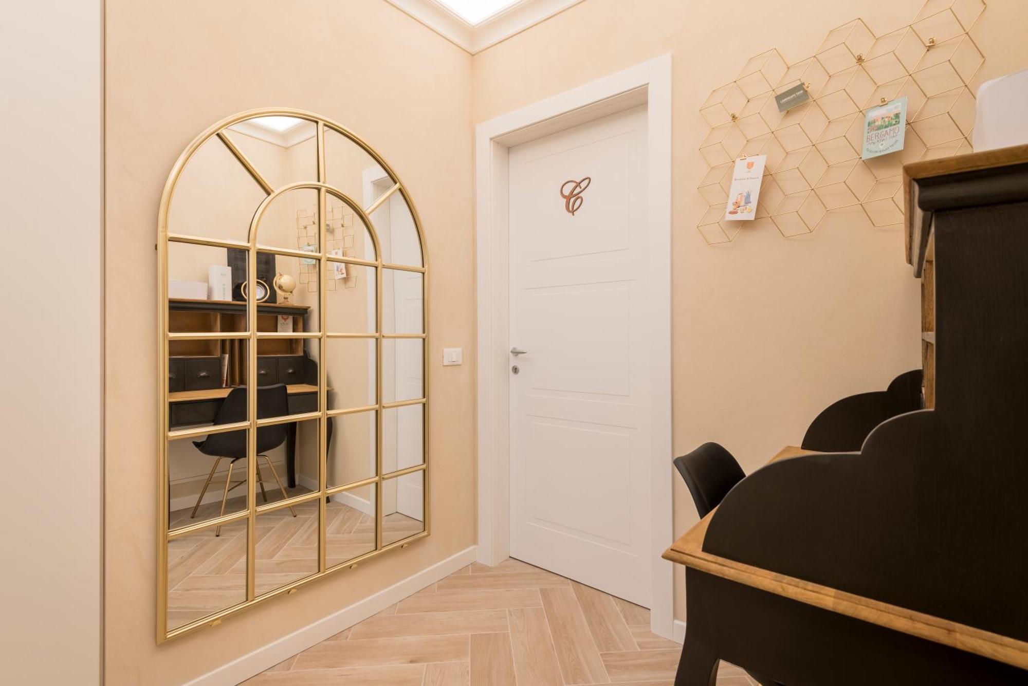 Apartmán Golden Chic - Citta Alta Bergamo Exteriér fotografie